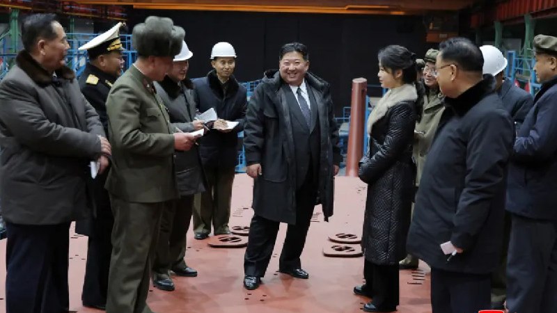 朝鲜领导人金正恩抨击美韩核潜艇协议属“侵略行径”