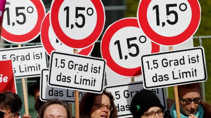 数百名科学家发布紧急气候宣言，呼吁拯救地球