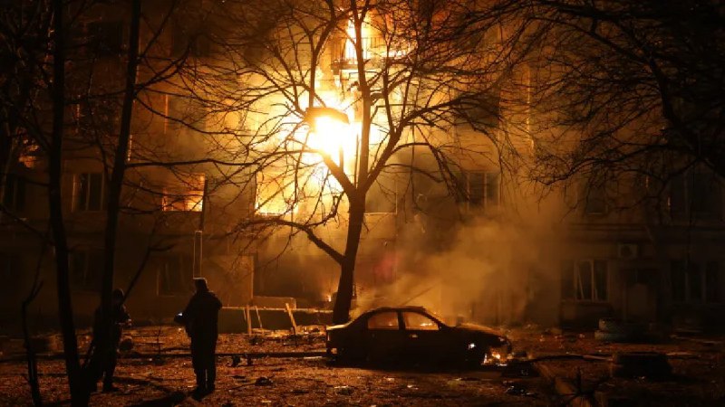 俄罗斯对乌克兰战争的今日发展：乌克兰和俄罗斯在美国主导的和平谈判期间发动无人机袭击