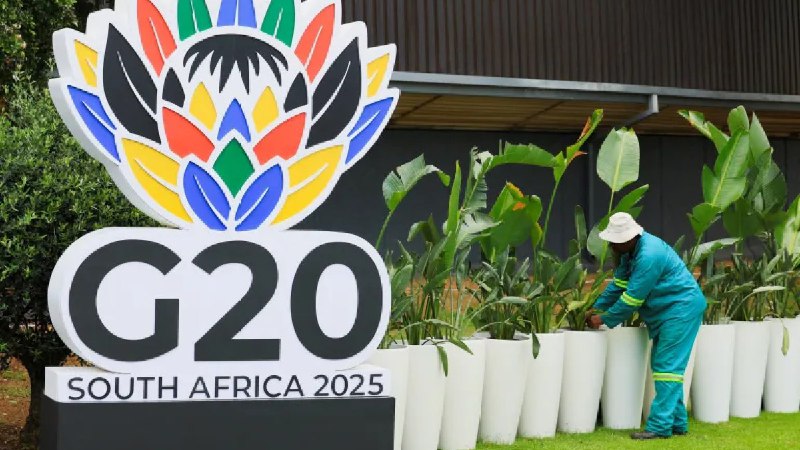 随着新兴大国崛起，世界正逐渐脱离二十国集团的掌控