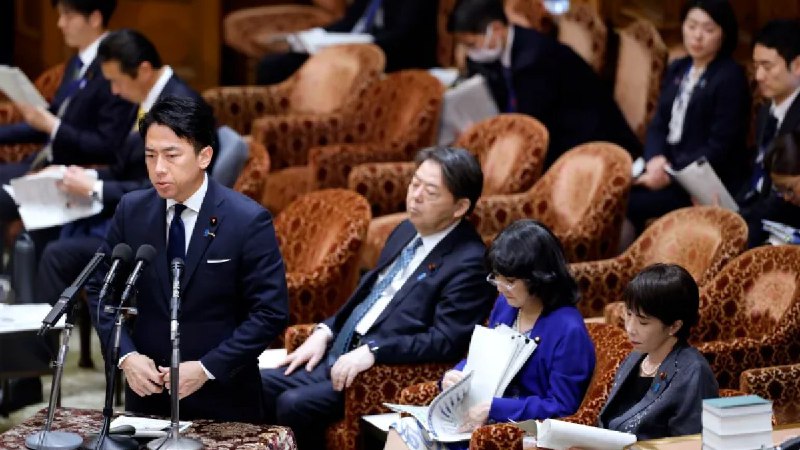 地区紧张局势升级：日本批准史上最大规模的防卫预算