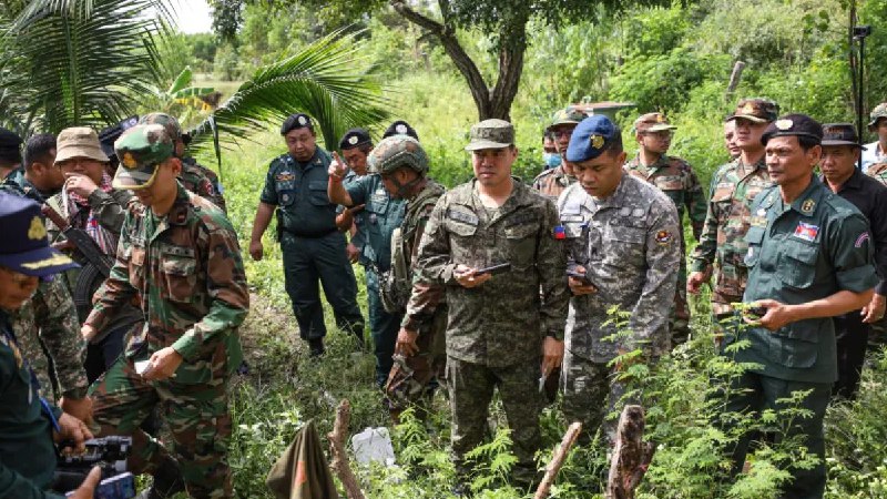 柬埔寨从泰柬争议边境撤离数百人，紧张局势再度升温