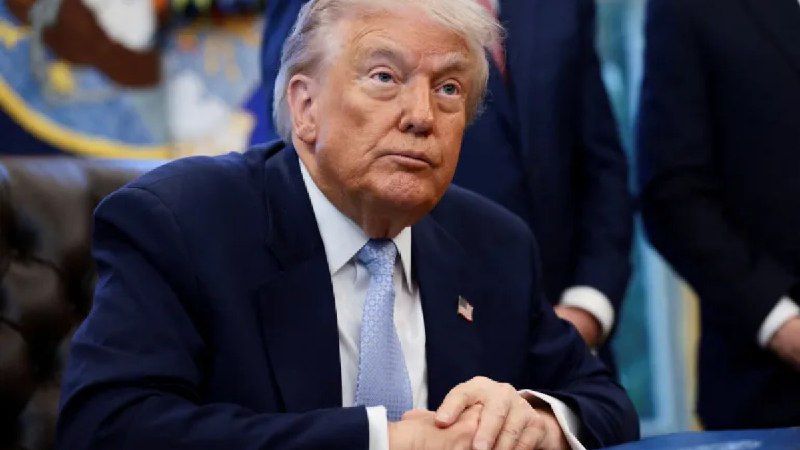 特朗普正制定一项结束乌克兰战争的计划并将派遣军事代表团前往基辅