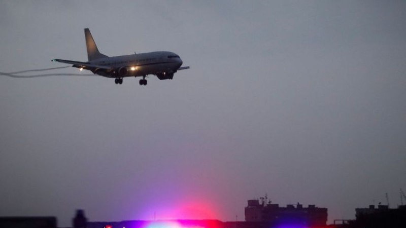 美国警告民用航班，委内瑞拉周边军事活动加剧