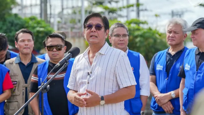 菲律宾总统马科斯称七人因腐败丑闻被捕