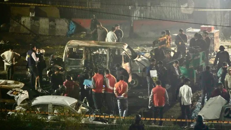 印度警方援引“反恐法”处理造成九人死亡的德里爆炸案