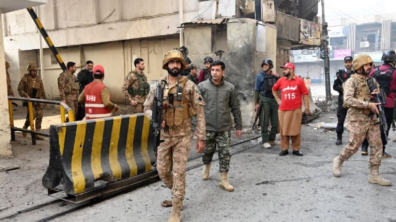 巴基斯坦白沙瓦袭击事件：我们对受害者和攻击者的了解