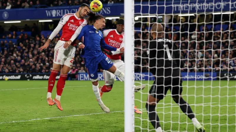 梅里诺破门，帮助阿森纳1-1战平十人应战的切尔西