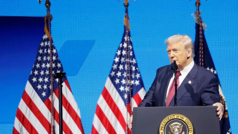 特朗普称马姆达尼必须“尊重”华盛顿 并表示希望纽约成功